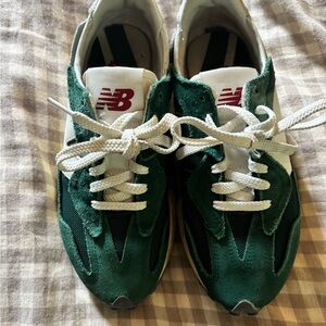 New Balance 327 Green and White Sneakers